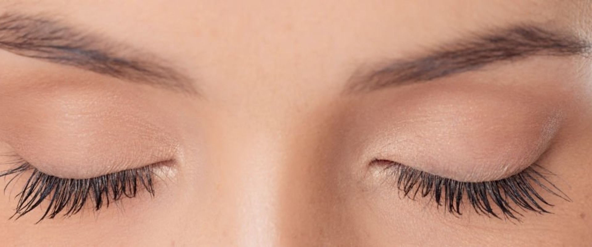 Do eyelash extensions look good on everyone?